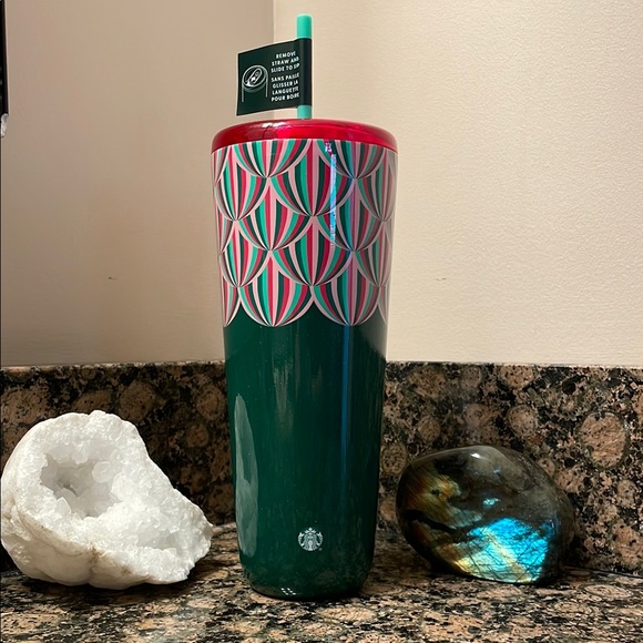 Starbucks Winter 2024 Hot/Cold 24oz Stainless Steel Tumbler Green Red Pink NWT